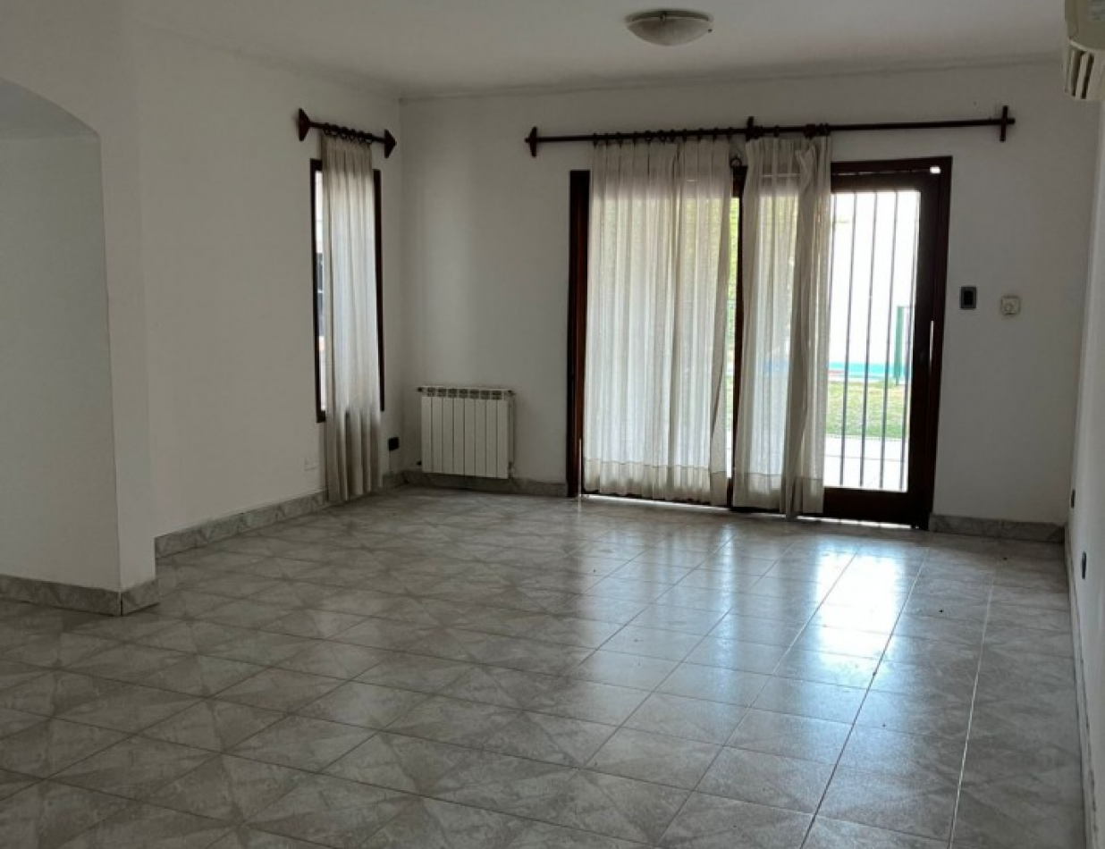 Casa de familia en venta en Tres Cerritos 