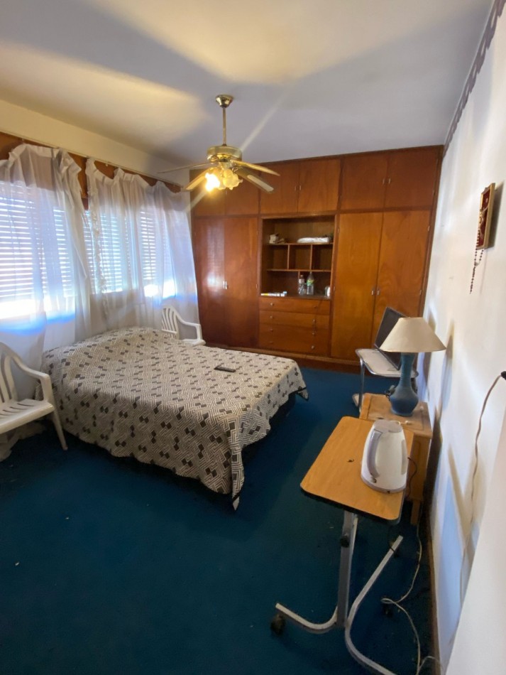 HERMOSA CASA EN VENTA  CASEROS AL 1500 MACROCENTRO 