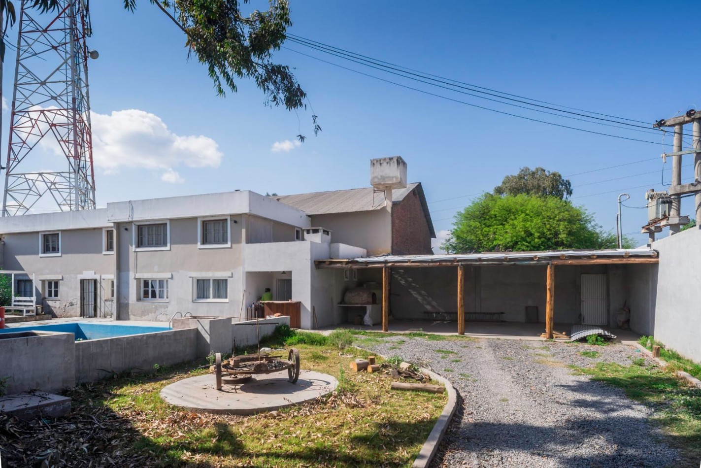 VENTA CASA CON PREDIO Y GALPON CAMINO A LA ISLA