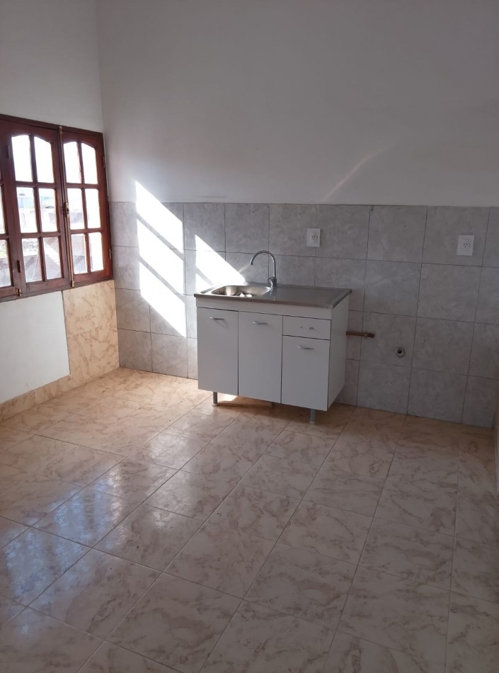  DEPARTAMENTO EN PLANTA ALTA - B° 14 DE MAYO AMPLIACION - ZONA SUR