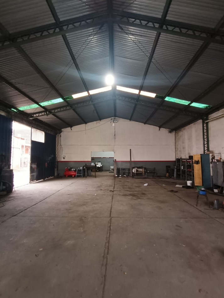  Galpon en alquiler con excelentes prestaciones