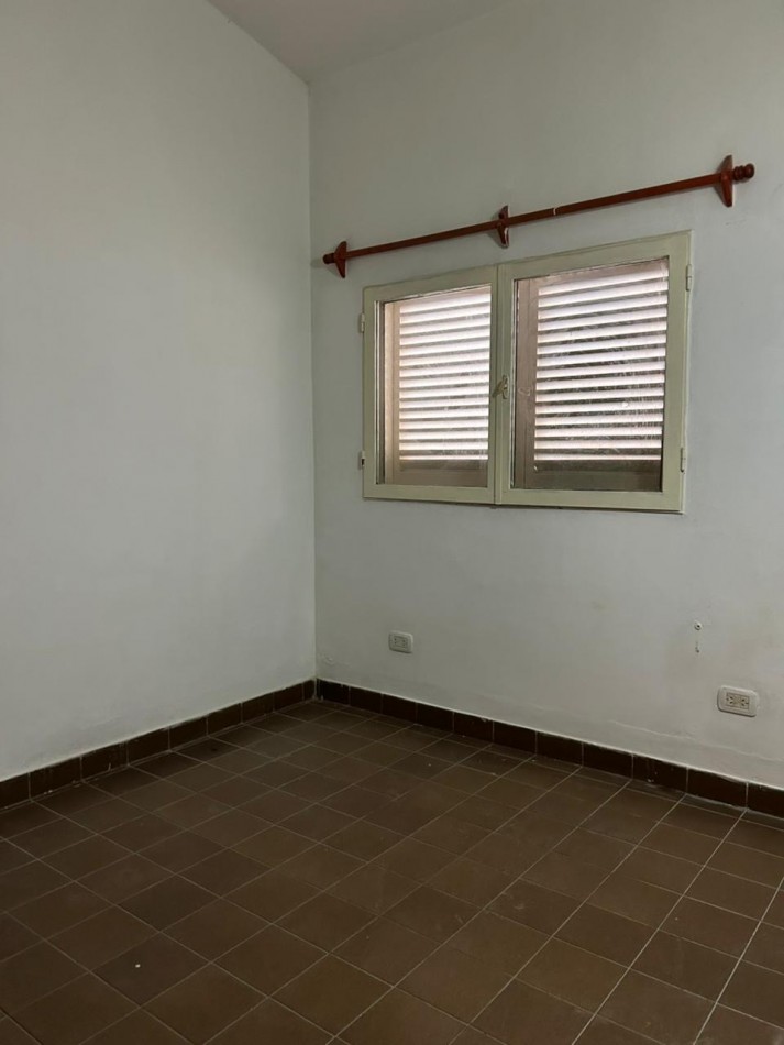 CASA EN ESQUINA BARRIO EL PERIODISTA