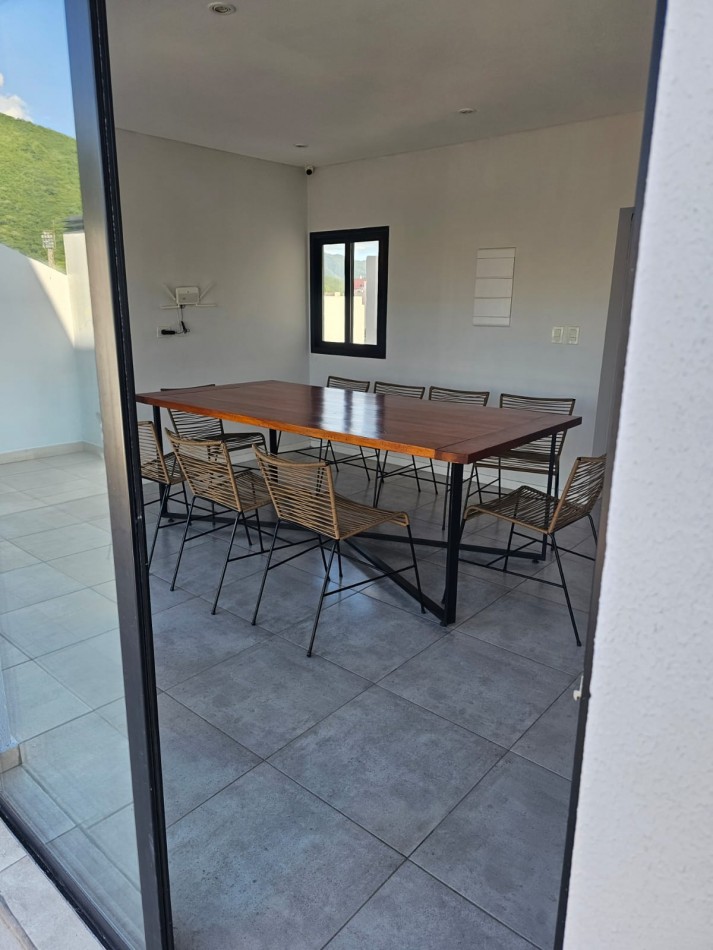 ALQUILER MONOAMBIENTE LEGUIZAMON 246